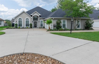 98 Victoria Dr W, Montgomery, TX 77356