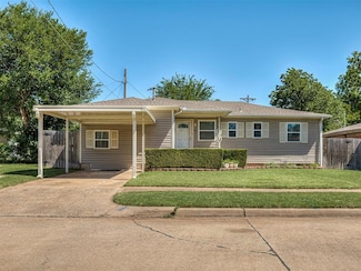 8 Shirley Ln, Edmond, OK 73003