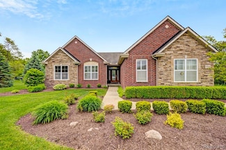 59649 Mallory Ln, South Lyon, MI 48178