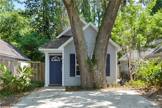 413 Palmetto St, Saint Simons Island, GA 31522