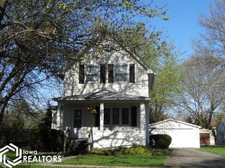 521 High St, Grinnell, IA 50112