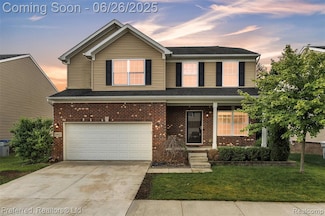 59623 Twin Pines Dr, Lyon Charter Township, MI 48165