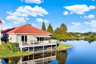 2220 Garden Lake Dr, Winter Haven, FL 33884