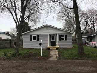 602 S West St, Winamac, IN 46996