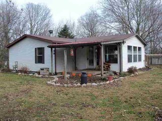 6913 E South Barbee Dr, Pierceton, IN 46562