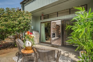 7806 Birch Bay Dr Unit 301, Blaine, WA 98230