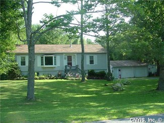 302 Dunlap Rd, Mexico, NY 13114