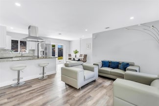 330 N 70th Ave, Hollywood, FL 33024