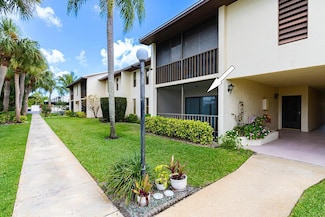 200 SE Four Winds Dr Unit 114, Stuart, FL 34996