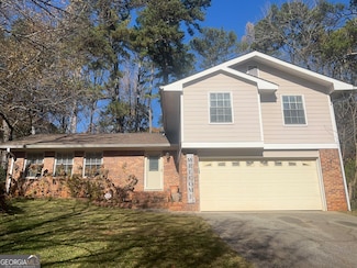 5633 Breezy Ct SW, Lilburn, GA 30047