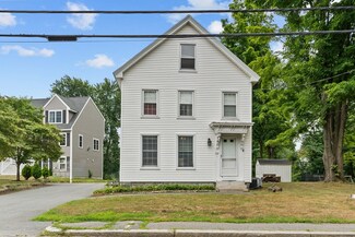 32 Mystic St, Methuen, MA 01844