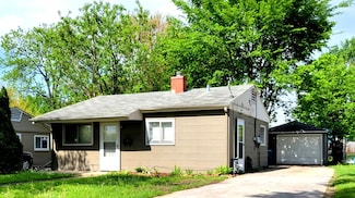 624 N Lancaster Ave, Aurora, IL 60506