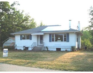 1162 S 875 E, Mill Creek, IN 46365