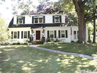 416 Sedgwick Dr, Syracuse, NY 13203