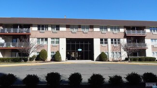 1111 River Rd Unit A-16, Edgewater, NJ 07020