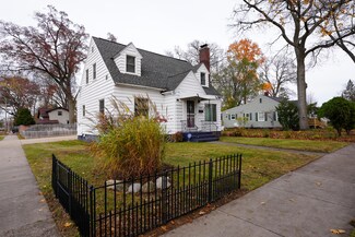 2292 Harding Ave, Muskegon, MI 49441