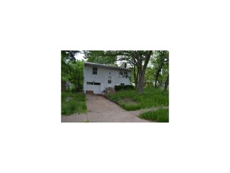 18305 E 18th St N, Independence, MO 64058