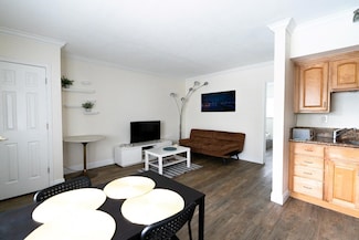 924 SE 2nd St Unit 3, Fort Lauderdale, FL 33301