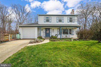 8109 Overton Ct, Springfield, VA 22153