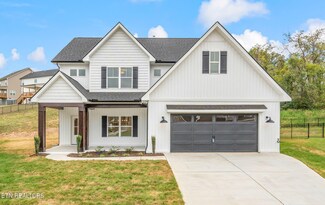 2221 Shylah Mia Ln, Knoxville, TN 37932