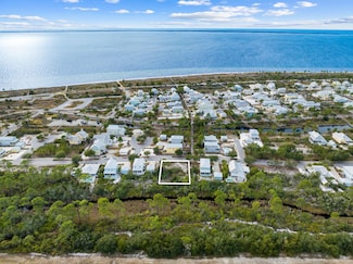 604 Tide Water Dr, Port St. Joe, FL 32456
