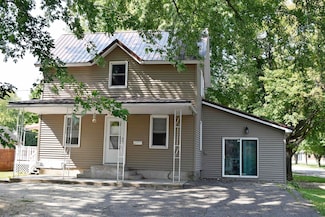621 N 5th St, Osage, IA 50461