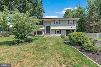 315 8th St, Piscataway, NJ 08854