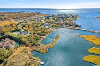 3 Brushy Neck Ln, Westhampton, NY 11977