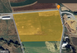 35 N Kinzer Rd, Paradise, PA 17562