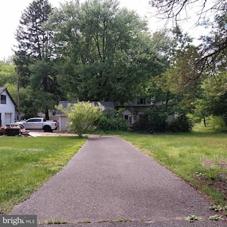 155 Lakefront St, Blackwood, NJ 08012