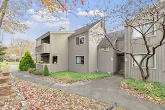 35 Algonquin Ln Unit D, Stratford, CT 06614