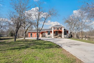 807 SW 38th St, San Antonio, TX 78237