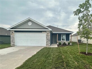648 W Lanesfield St, Gardner, KS 66030