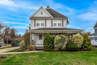 836 Thomas Ave, Baldwin, NY 11510