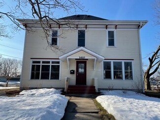 1410 4th Ave, Grinnell, IA 50112