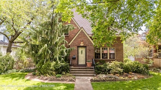 458 Rosewood Ave, East Lansing, MI 48823