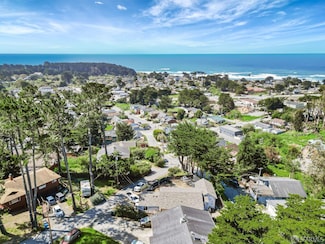 1841 Sunshine Valley Rd, Moss Beach, CA 94038