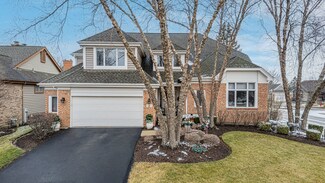 2 Greenbrier Ct, Lake In the Hills, IL 60156