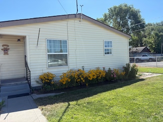 226 W 2nd St, Merrill, OR 97633
