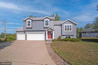 100 Timber Lane Ct, Cannon Falls, MN 55009