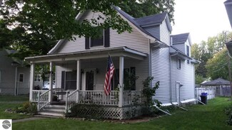113 E Wright Ave, Shepherd, MI 48883