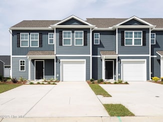 111 S Grassland Rd Unit Th 43, Surf City, NC 28445
