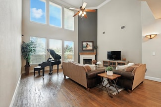 959 Terrace Dr, Lantana, TX 76226