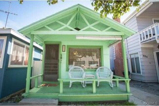 322 Sumner Ave, Avalon, CA 90704