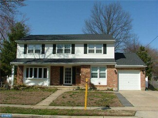 301 Holly Ave, Woodbury Heights, NJ 08097