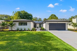 1767 Delaware Ave NE, Saint Petersburg, FL 33703
