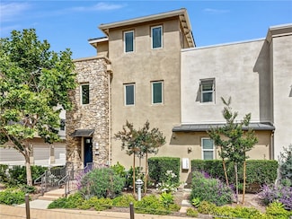 40 Meridian Dr, Aliso Viejo, CA 92656