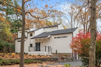 620 South Ave, Weston, MA 02493