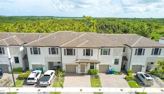 10118 SW 231st Ln, Miami, FL 33190