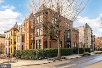 2200 Decatur Place NW, Washington, DC 20008